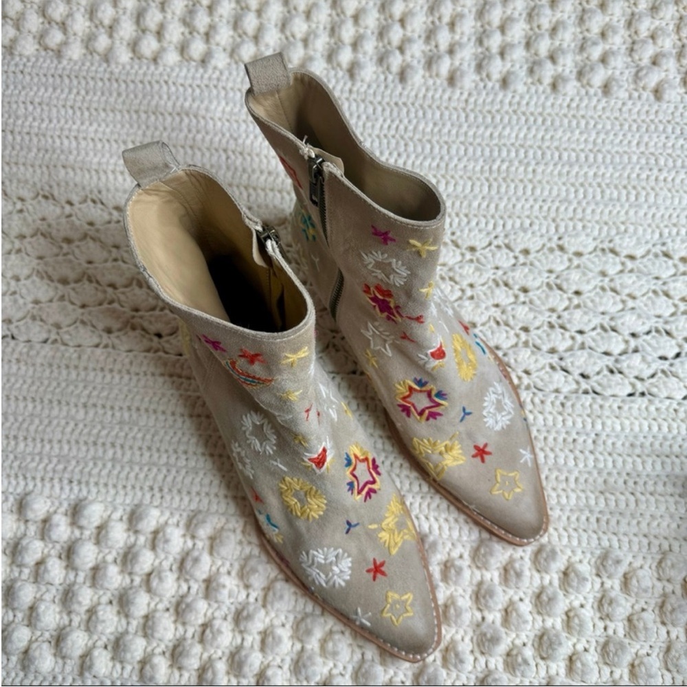 Free People Bowers Embroidered Western Style Cowboy Ankle Boots EUR 39 NWOB 9.5 - Picture 5 of 12